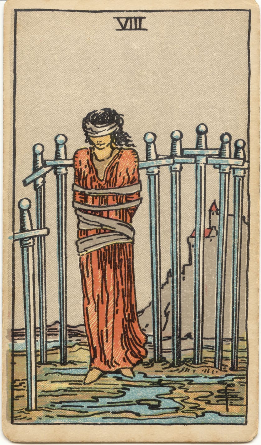 寶劍八 Eight of Swords